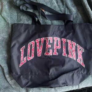 NWT Victoria’s Secret PINK Christmas Plaid Weekender Bag